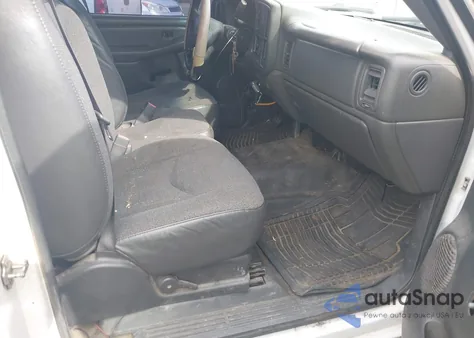 2005 Chevrolet Silverado 1500 Work Truck z USA, uszkodzony, nr VIN 1GCEC14Z55Z248288